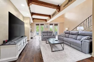 Photo #3: 21242758 Listing 