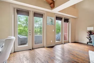 Photo #4: 21242758 Listing 