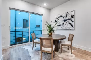 Photo #5: 21242940 Listing 