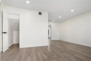 Photo #4: 21243322 Listing 