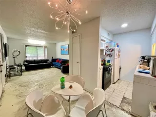 Photo #3: 21243490 Listing 