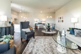 Photo #2: 21243570 Listing 