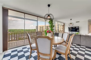 Photo #4: 21243711 Listing 