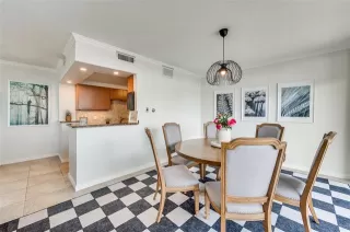 Photo #5: 21243711 Listing 