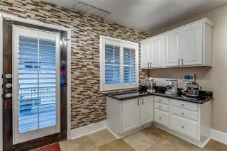 Photo #6: 21243770 Listing 