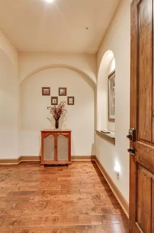 Photo #6: 21243838 Listing 