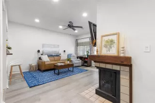 Photo #3: 21244415 Listing 
