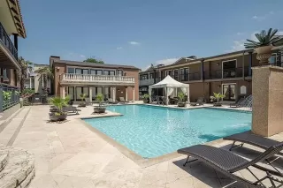 Photo #3: 21244533 Listing