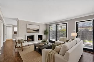 Photo #4: 21244533 Listing