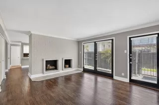 Photo #6: 21244533 Listing