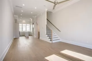 Photo #6: 21244844 Listing 