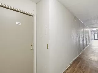 Photo #3: 21244845 Listing 