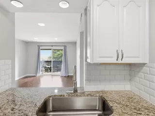 Photo #5: 21244845 Listing 