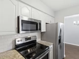 Photo #6: 21244845 Listing 