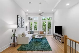 Photo #5: 21245341 Listing 