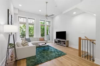 Photo #6: 21245341 Listing 