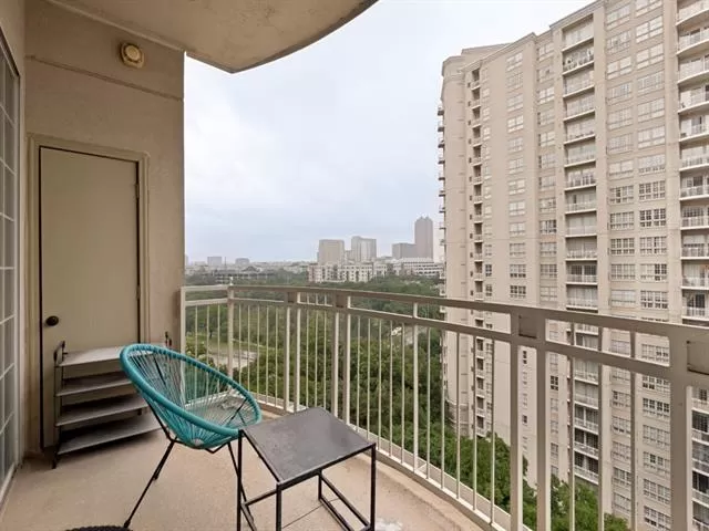 MLS: 21245736 Condo For Sale