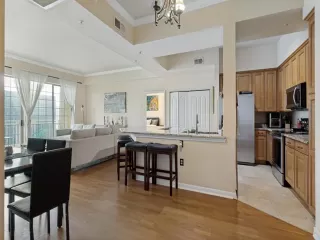 Photo #2: 21245736 Listing 