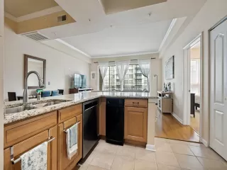 Photo #4: 21245736 Listing 