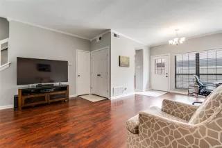 Photo #6: 21246179 Listing 