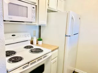 Photo #6: 21246259 Listing 