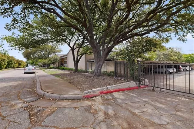 MLS: 21246749 Condo For Sale