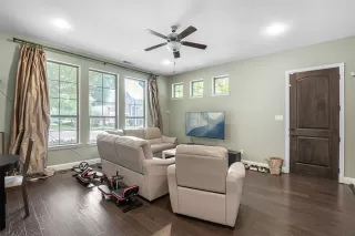 Photo #3: 21246872 Listing 