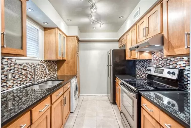 MLS: 21247393 Condo For Sale