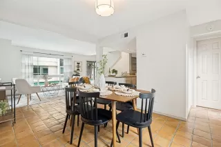 Photo #4: 21247431 Listing 