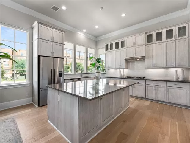 MLS: 21248022 Condo For Sale