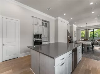 Photo #6: 21248022 Listing 