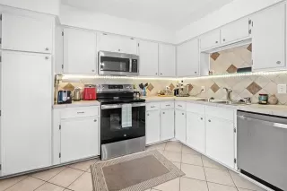 Photo #2: 21248411 Listing 