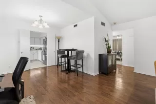 Photo #5: 21248411 Listing 