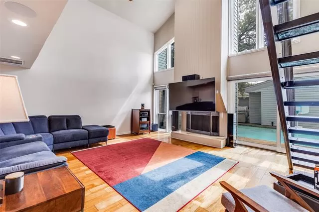 MLS: 21248458 Condo For Sale