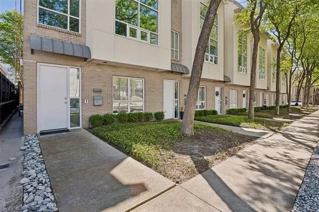 MLS: 21248505 Condo For Sale