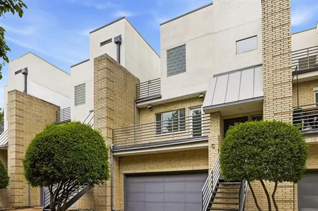 MLS: 21248690 Condo For Sale