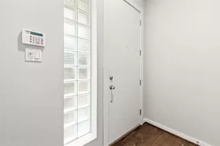 Photo #3: 21248690 Listing 