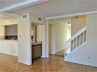 Photo #4: 21248872 Listing 