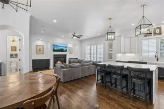 More Details about MLS # 21249262 : 3827 HOLLAND AVENUE #C