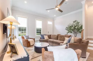 Photo #5: 21249350 Listing 