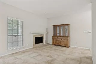 Photo #3: 21249419 Listing 