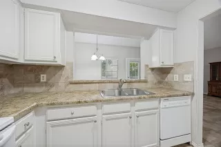 Photo #6: 21249419 Listing 