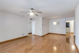 Photo #3: 21249640 Listing 