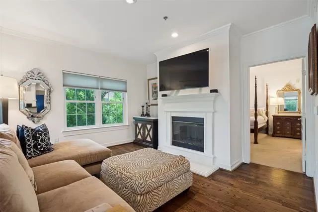 MLS: 21249727 Condo For Sale