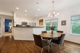 Photo #5: 21249727 Listing 