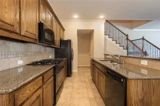 Photo #6: 21249864 Listing