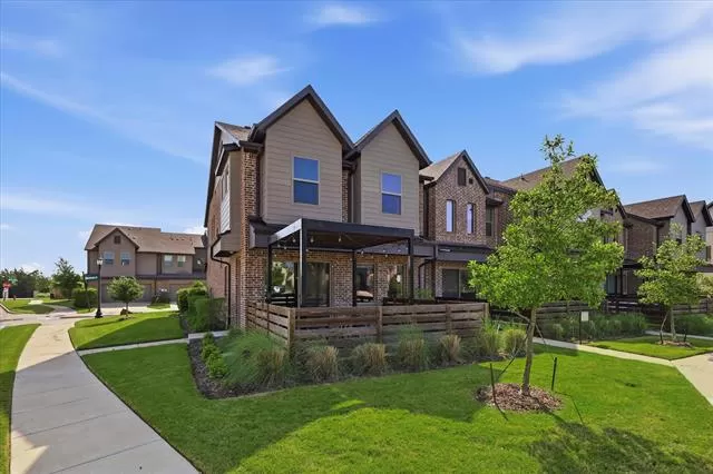 MLS: 21249912 Condo For Sale