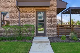 Photo #2: 21249912 Listing 