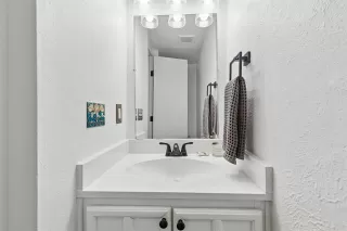Photo #3: 21249920 Listing 