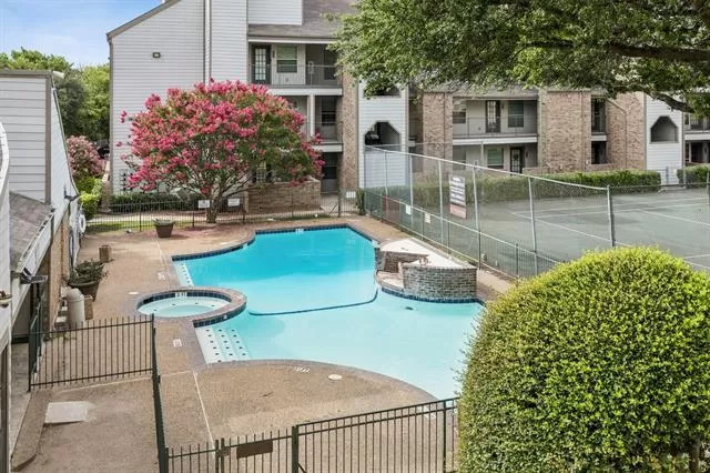 MLS: 21250393 Condo For Sale